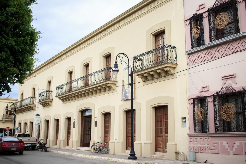 Guidi Hotel Linares Екстериор снимка
