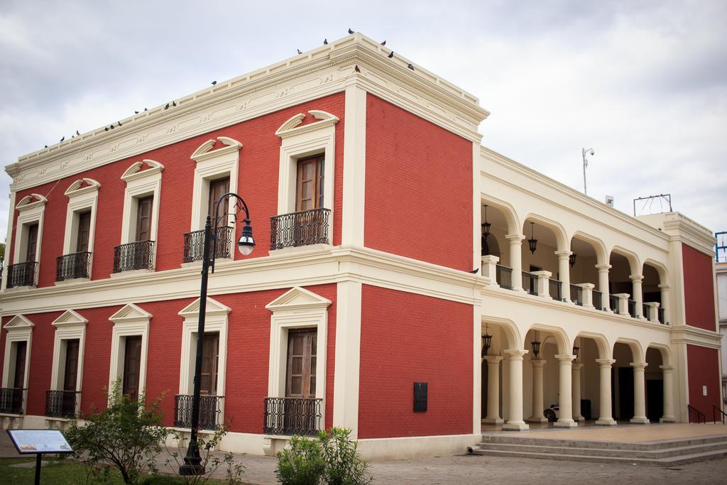 Guidi Hotel Linares Екстериор снимка